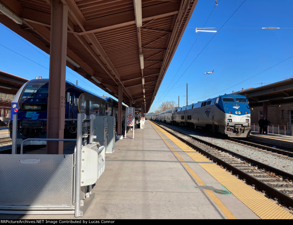 Delta 2071 and Amtrak